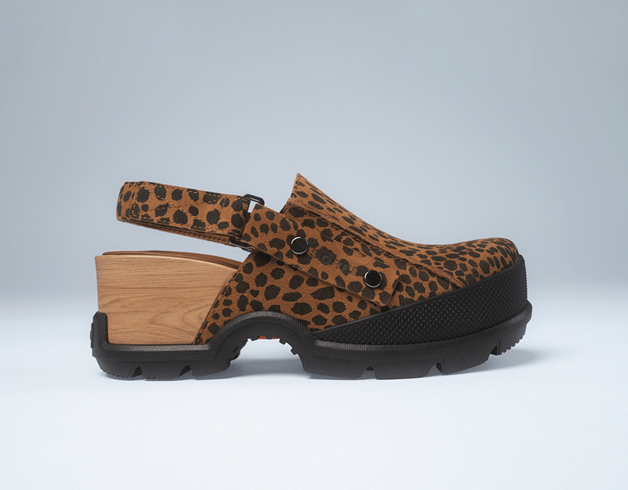 Roam’n Clog™ RBR Women's Shoe - Velvet Tan & Black