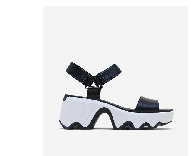 Kinetic Aura Y Strap Sandal