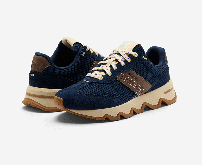 Kinetic™ Ember Women's Sneaker in Collegiate Navy & Bleached Ceramic